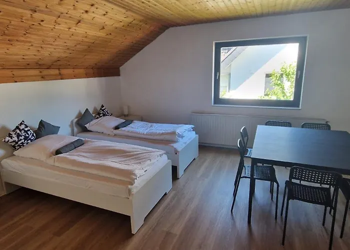 Mcmonti Bielefeld - Oerlingshausen Zentral, Netflix